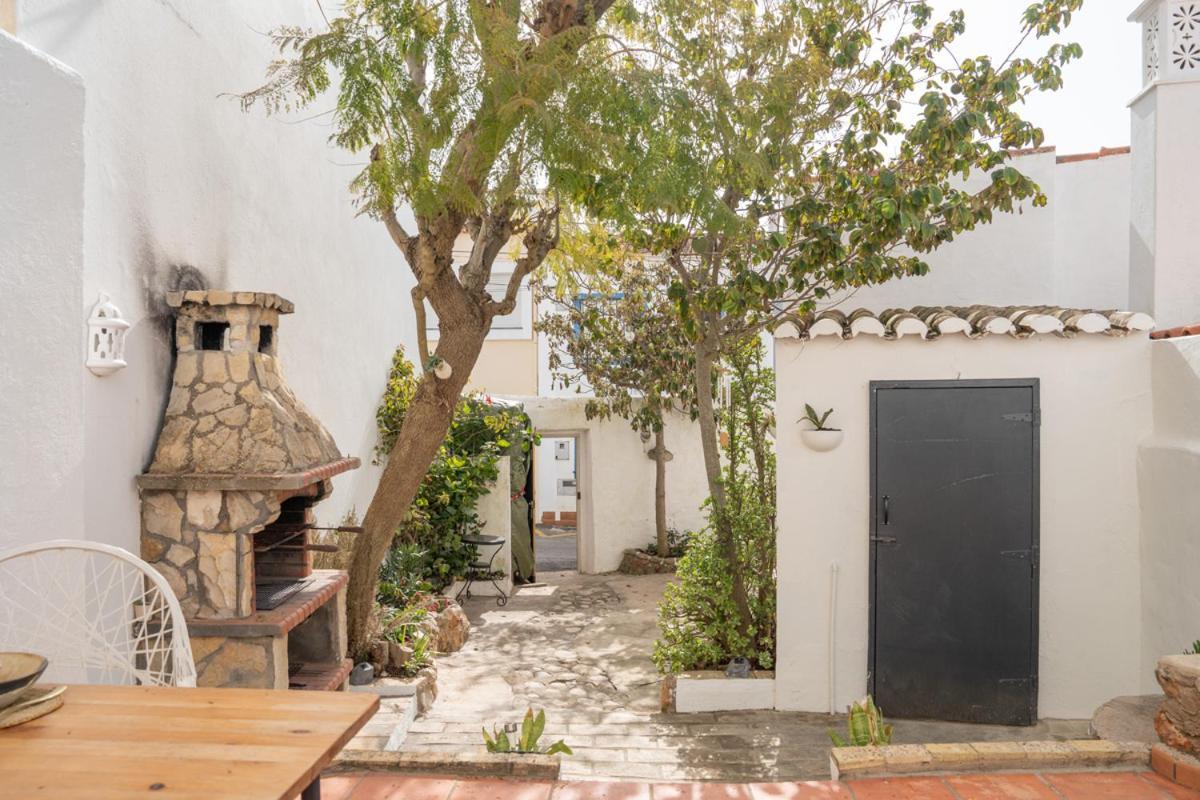 Casa Carina Espiche Bed & Breakfast Exterior photo